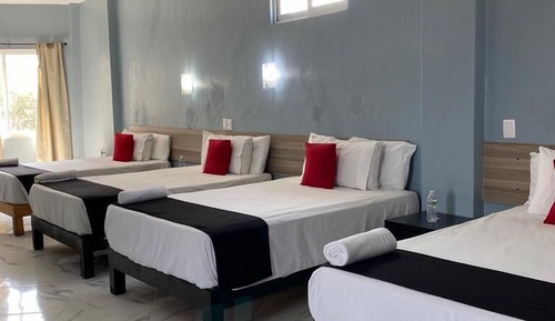 Family Room, Multiple Beds
