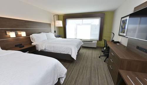 Standard Room, 2 Queen Beds, Accessible Bathtub (Communications, Mobility)