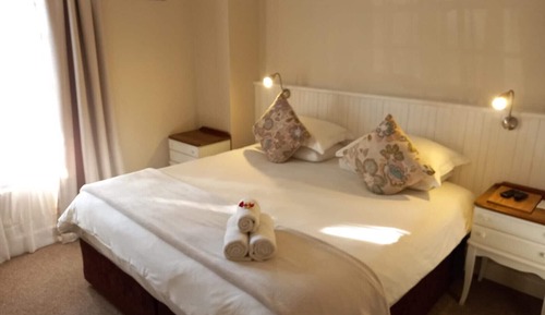 Double Room (With Bath)
