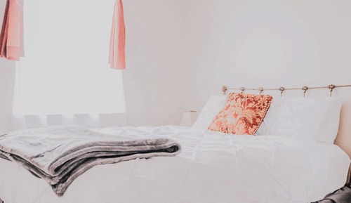 Classic Room, 1 Queen Bed, Mountain View