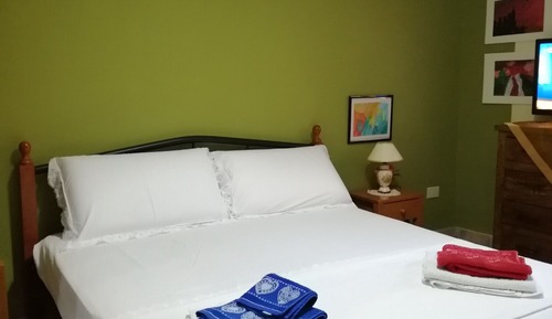 Deluxe Double Room, Shared Bathroom, City View