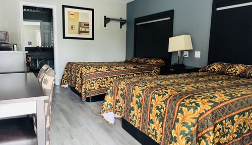 Single Room, 1 Queen Bed