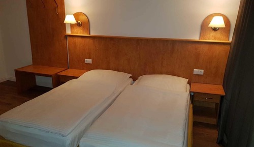 Basic Double Room