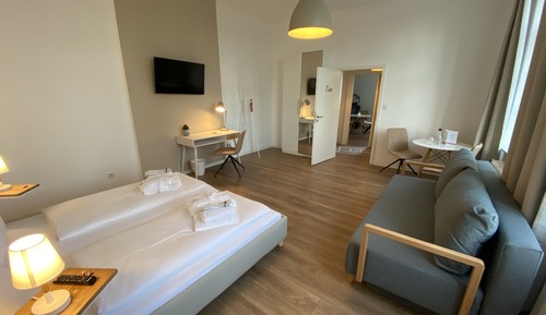 Double Room, Shared Bathroom (Nr. 1)