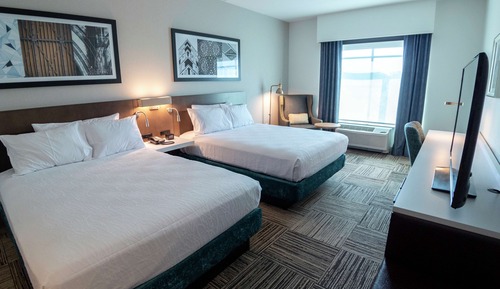 Room, 2 Queen Beds, Accessible, Bathtub (Mobility & Hearing)