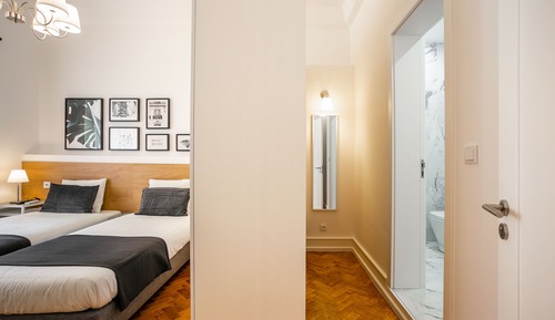 Executive Suite, 2 Twin Beds