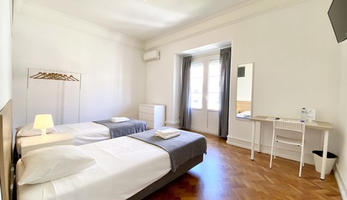 City Apartment, 6 Bedrooms