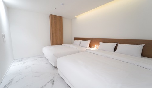 Party Cove Suite A Type