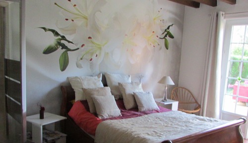 Double Room, 1 Queen Bed, Private Bathroom, Garden View (Lucie)