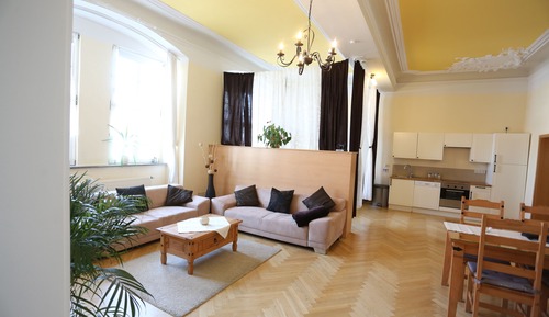 Royal Apartment, 2 Bedrooms, Accessible (Madrid)