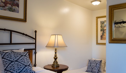 Room, Ground Floor (1 Queen Bed & 1 Twin Bed)