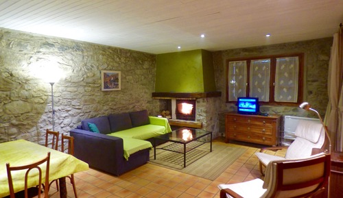 House, 2 Bedrooms