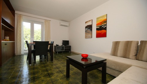 Family Apartment, 2 Queen Beds, Non Smoking