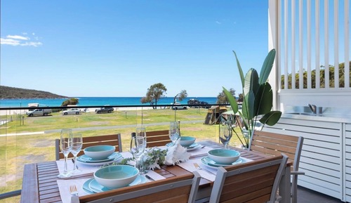 2 Bedroom Seaview Beach House
