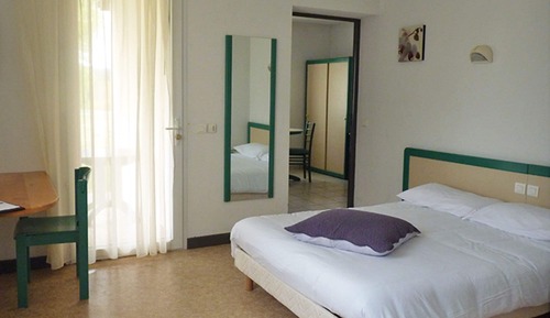 Apartment, Multiple Bedrooms