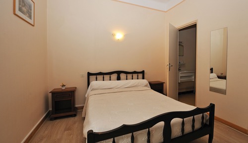Double Room, 1 Double Bed