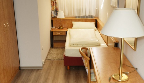 Economy Single Room, Shared Bathroom