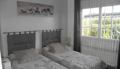 Classic Double or Twin Room, Shared Bathroom