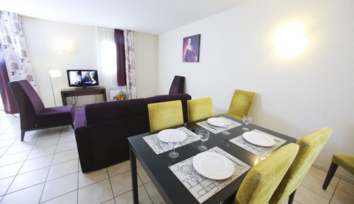 Duplex 5 to 6 people
