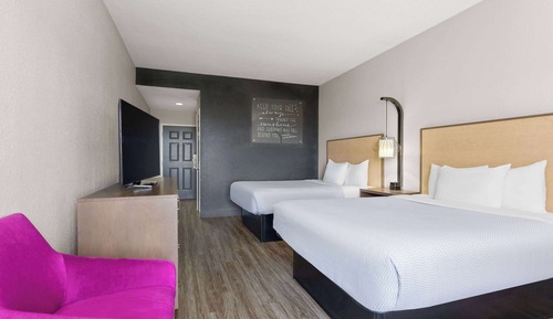 Room, 2 Queen Beds, Non Smoking