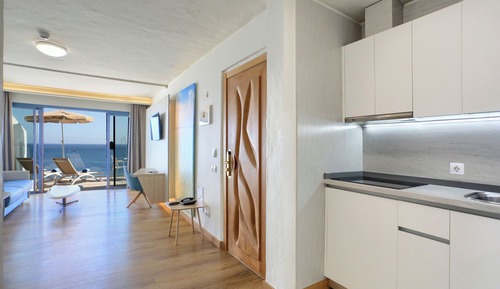 Premium Apartment, Sea View (1 adult + 1 child)