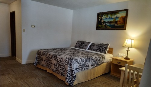 Standard Room, 1 King Bed (King Bed Non-Smoking)