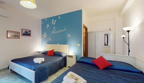 Family Room (2 adults and 2 children)