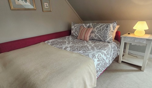 Chambord - Superior Room, 1 Queen Bed with Sofa bed, Private Bathroom