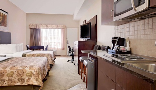 Efficiency, Room, 2 Queen Beds, Non Smoking