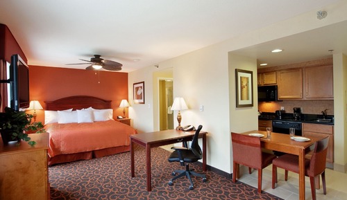 Suite, 1 King Bed, Accessible, Non Smoking (Hearing)