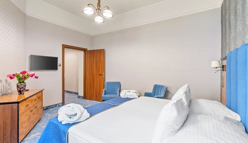 Junior Apartment