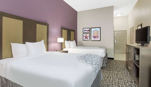 Room, 2 Queen Beds, Accessible, Non Smoking (Mobility/Hearing Impaired Accessible)