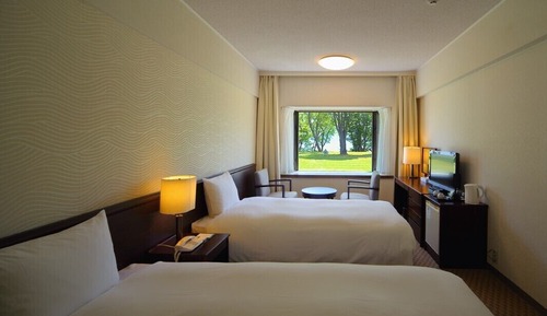 Lakeside Twin Room, Non-Smoking