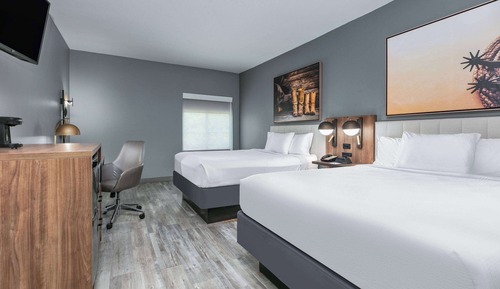 Room, 2 Queen Beds, Non Smoking