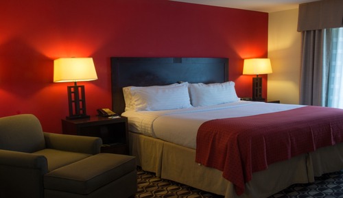 Standard Room, 1 King Bed, Jetted Tub