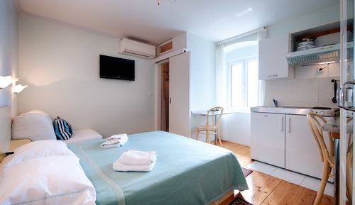 Basic Studio Apartment for 3 people