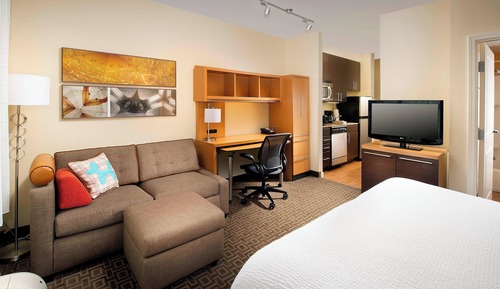 Studio, 1 King Bed with Sofa bed, Non Smoking (Hearing Accessible)