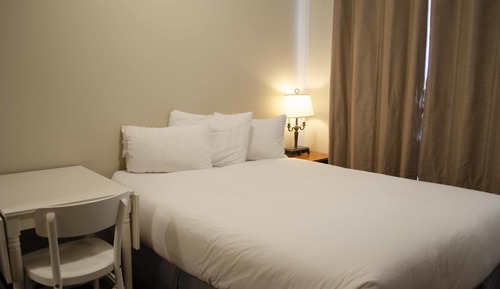Classic Studio, 1 Queen Bed