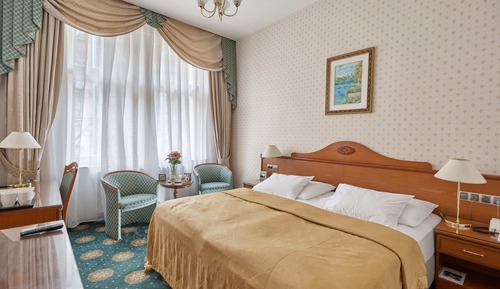 Standard Double Room (air conditioning)