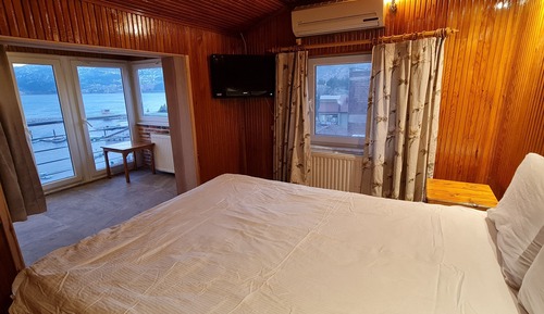 Panoramic Studio, 2 Bedrooms, Lake View