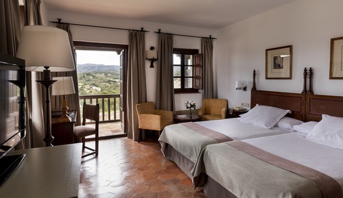 Standard Twin Room