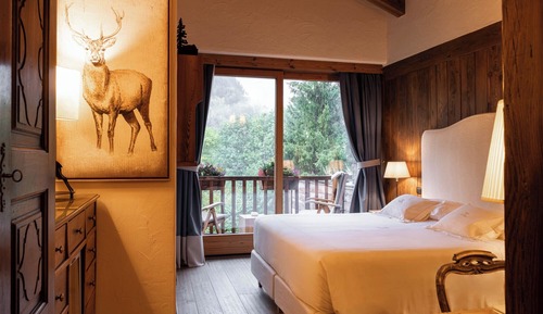 Deluxe Room, Hot Tub (balcony)