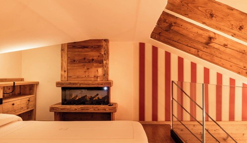 Family Room, Balcony