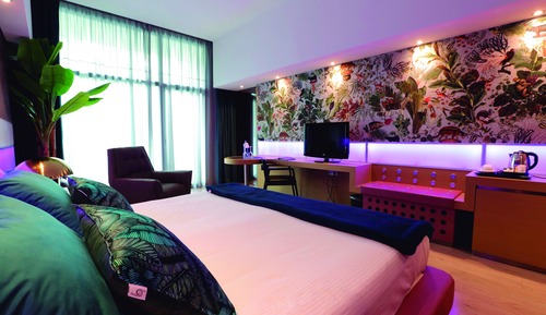 Club Room (3 adults)