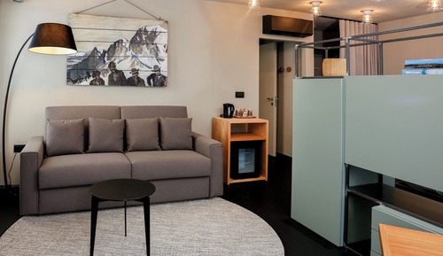 Deluxe Quadruple Room