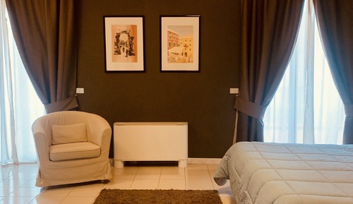 Deluxe Double Room, Private Bathroom, Poolside