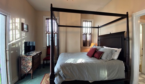 Exclusive Room