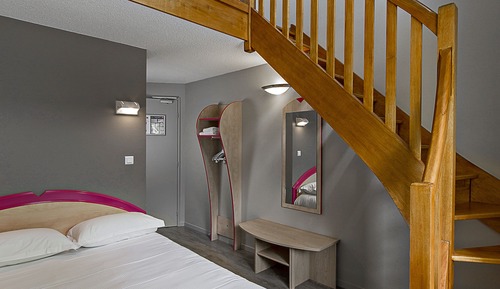 Quad Room