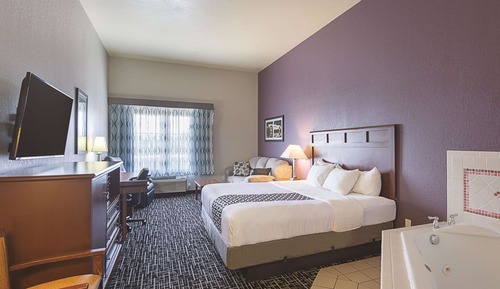 Suite, 1 King Bed, Non Smoking