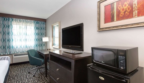 Deluxe Room, 1 King Bed, Non Smoking (Deluxe Executive Room)